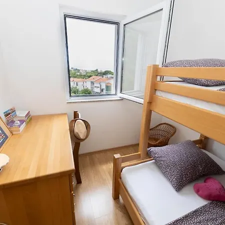Smile Family Apartment, Garage Free Parking, Centar Located Daire Makarska
